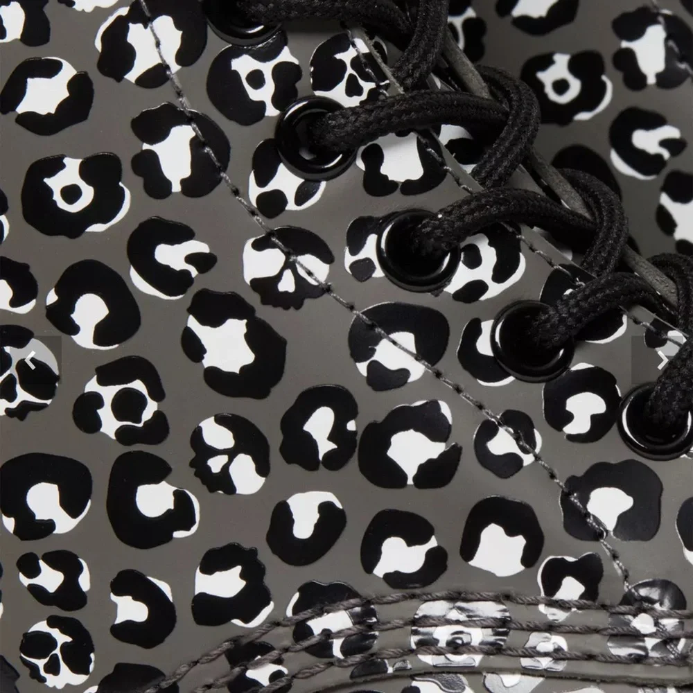 NWOB Dr. Martens 1460 WOMEN'S LEOPARD SMOOTH LEATHER LACE UP BOOTS US 7 EU 38 - Picture 7 of 14